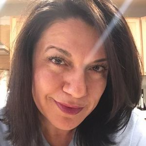 Meet your Posher, Elda